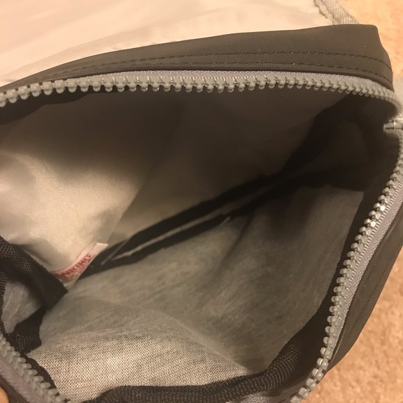 Billabong satchel - Picture 3 of 4